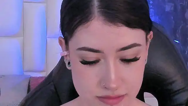 melody suarez online show from 02-07-25, 11:03