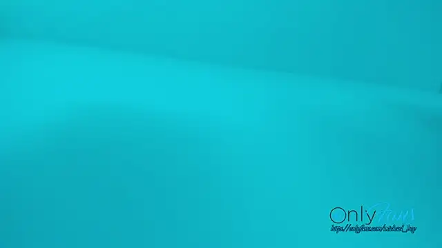 Snapshot of michael_boy88 chatting on 09-11-25, 08:31 michael boy88 online show from 09-11-25, 08:31