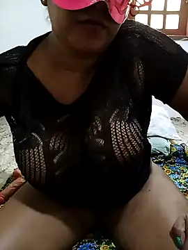 Snapshot of Chanel_Blue_Sl chatting on 01-11-25, 04:06 Chanel Blue Sl online show from 01-11-25, 04:06