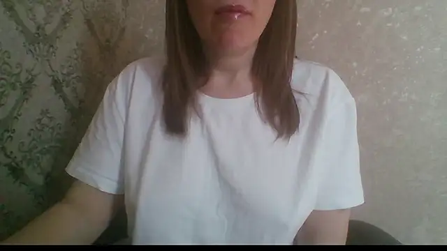 Snapshot of Sladkiegubki chatting on 02-10-26, 09:13 Sladkiegubki online show from 02-10-26, 09:13