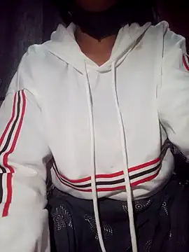 Snapshot of HornyWestern chatting on 11-25-25, 07:14 HornyWestern online show from 11-25-25, 07:14