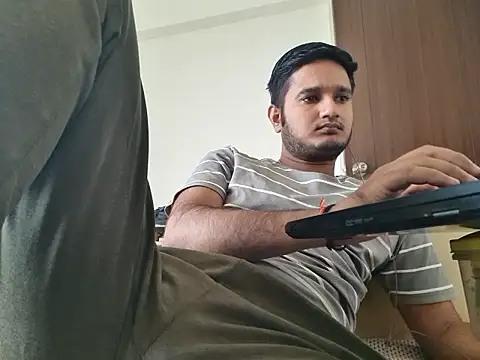 Snapshot of Jonrobinso chatting on 05-09-26, 04:50 Jonrobinso online show from 05-09-26, 04:50