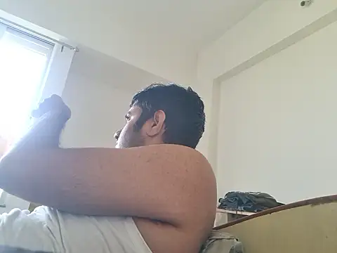 Snapshot of Jonrobinso chatting on 06-06-26, 11:37 Jonrobinso online show from 06-06-26, 11:37