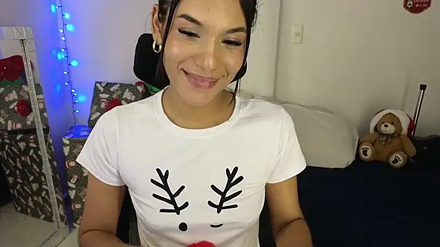 Snapshot of kharelys_777 chatting on 12-26-24, 12:57 kharelys 777 online show from 12-26-24, 12:57