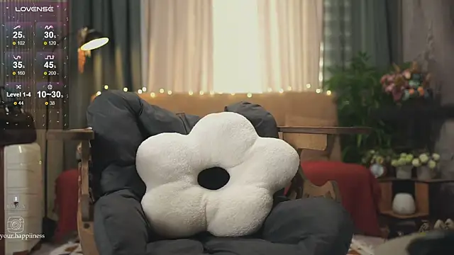 Snapshot of Feral_Berrry_ chatting on 01-10-25, 06:09 Feral Berrry online show from 01-10-25, 06:09