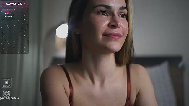 Snapshot of Feral_Berrry_ chatting on 03-13-25, 05:18 Feral Berrry online show from 03-13-25, 05:18