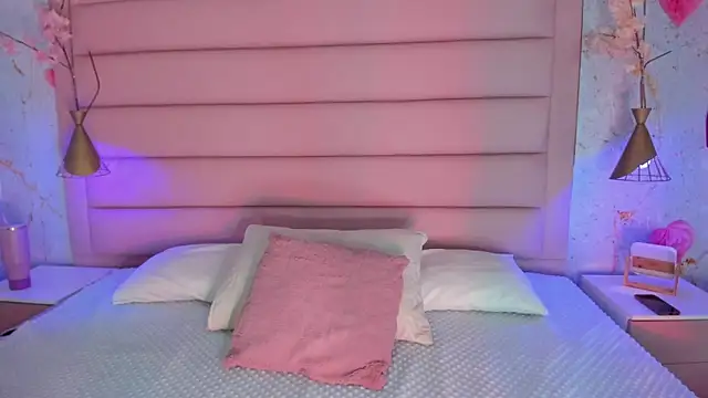Snapshot of LottiCarter chatting on 06-01-26, 03:41 LottiCarter online show from 06-01-26, 03:41