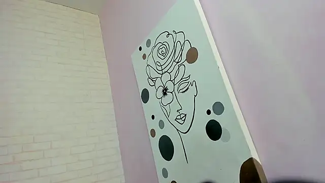 Tiffany mendez online show from 09-17-25, 12:07