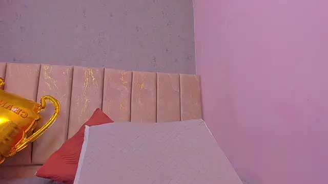 Tiffany mendez online show from 07-18-26, 12:09