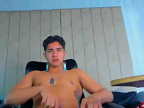 Snapshot of Muichiro_tokito1 chatting on 01-13-25, 07:11 Muichiro tokito1 online show from 01-13-25, 07:11