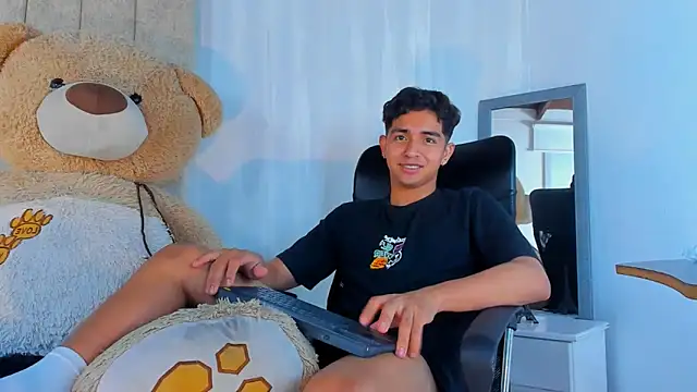 Snapshot of Muichiro_tokito1 chatting on 01-30-25, 09:36 Muichiro tokito1 online show from 01-30-25, 09:36