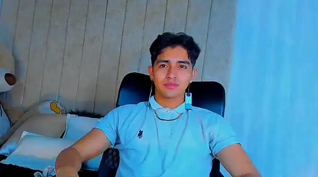 Snapshot of Muichiro_tokito1 chatting on 02-04-25, 03:11 Muichiro tokito1 online show from 02-04-25, 03:11