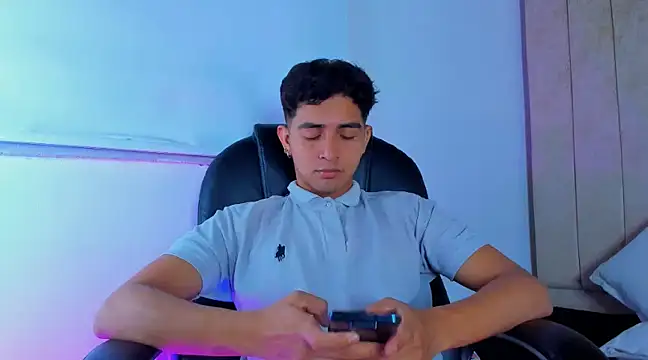 Snapshot of Muichiro_tokito1 chatting on 03-03-25, 02:36 Muichiro tokito1 online show from 03-03-25, 02:36