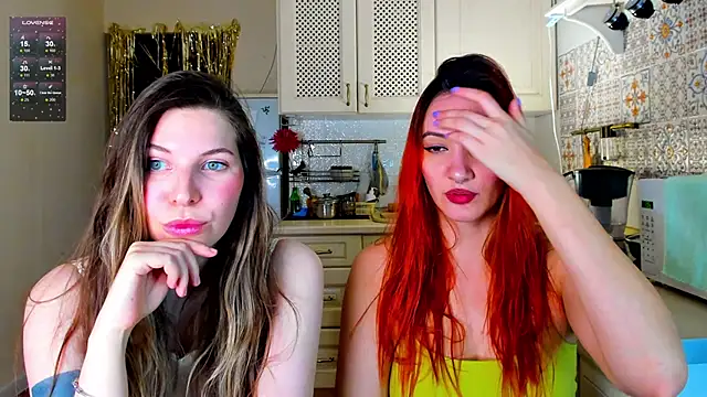 Snapshot of Annie_aww chatting on 12-22-24, 08:36 Annie aww online show from 12-22-24, 08:36