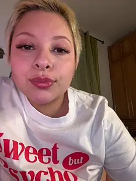 Snapshot of sammymoon chatting on 02-20-26, 04:51 sammymoon online show from 02-20-26, 04:51