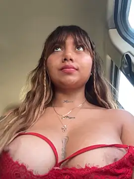 amanda-medrano1 online show from 03-21-25, 06:07