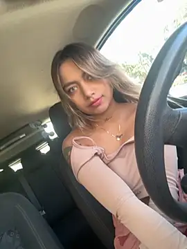 amanda-medrano1 online show from 09-23-25, 03:15