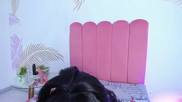 JulessCornett online show from 12-30-24, 08:36