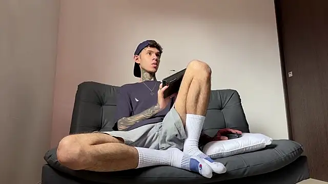 Saturno v online show from 03-15-25, 08:04