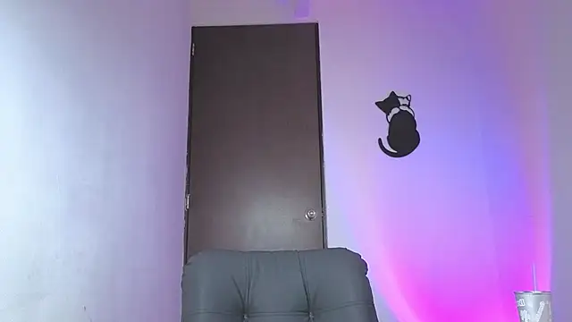 Saturno v online show from 10-24-25, 02:30