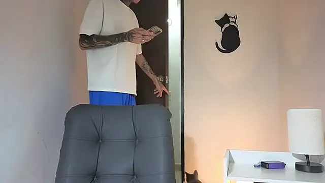 Saturno v online show from 11-30-25, 05:11