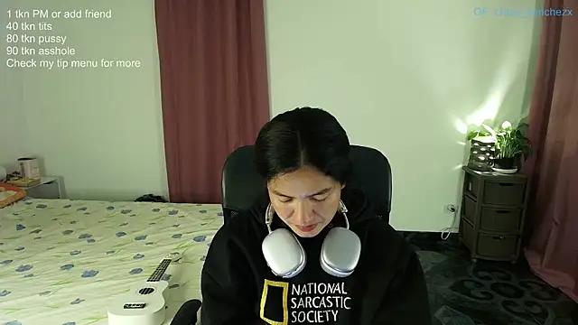 ChloeSanchezx online show from 03-23-26, 01:20