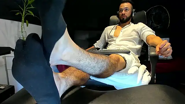 alessandro wye online show from 10-26-25, 04:51