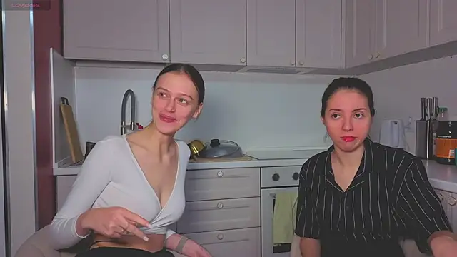 Snapshot of fcjuicy_pussy chatting on 11-17-25, 10:54 fcjuicy pussy online show from 11-17-25, 10:54