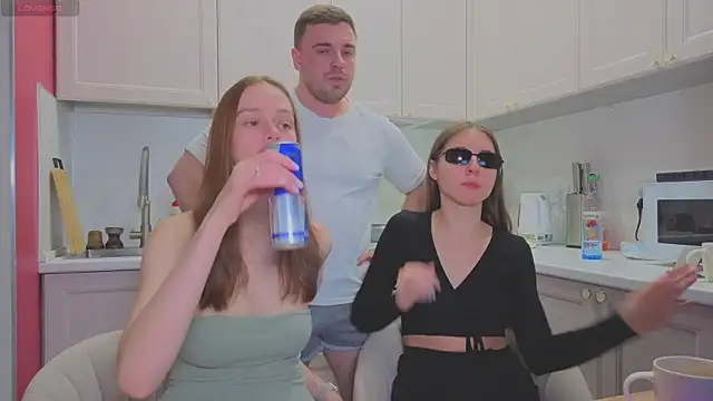 Snapshot of fcjuicy_pussy chatting on 11-21-25, 10:47 fcjuicy pussy online show from 11-21-25, 10:47