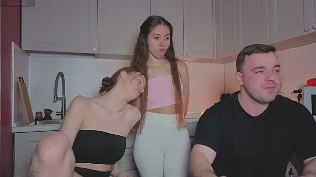 Snapshot of fcjuicy_pussy chatting on 11-23-25, 09:31 fcjuicy pussy online show from 11-23-25, 09:31