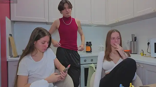 Snapshot of fcjuicy_pussy chatting on 11-24-25, 10:59 fcjuicy pussy online show from 11-24-25, 10:59