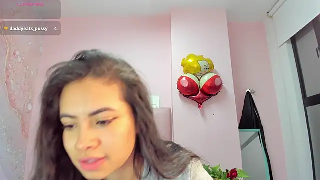 soyzarahtorres online show from 10-19-25, 11:27