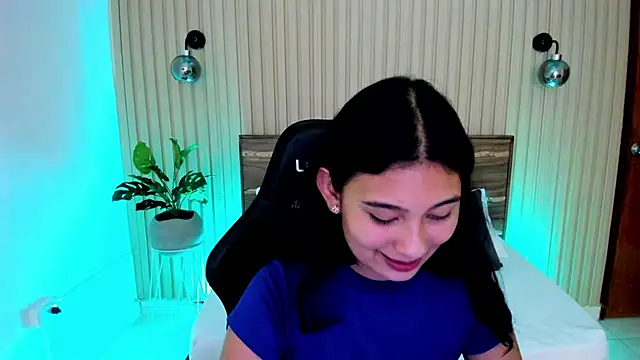 Snapshot of melody_flowers chatting on 12-28-24, 03:59 melody flowers online show from 12-28-24, 03:59