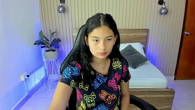 Snapshot of melody_flowers chatting on 01-07-25, 12:09 melody flowers online show from 01-07-25, 12:09