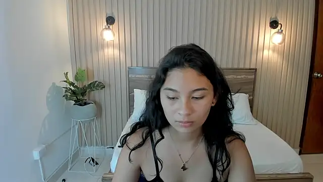 Snapshot of melody_flowers chatting on 01-15-25, 03:50 melody flowers online show from 01-15-25, 03:50