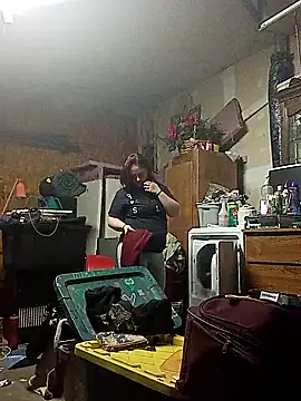 lilbishmiss online show from 10-22-25, 06:35