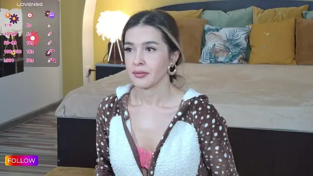 Snapshot of Sarah-Hart chatting on 01-16-25, 05:11 Sarah-Hart online show from 01-16-25, 05:11