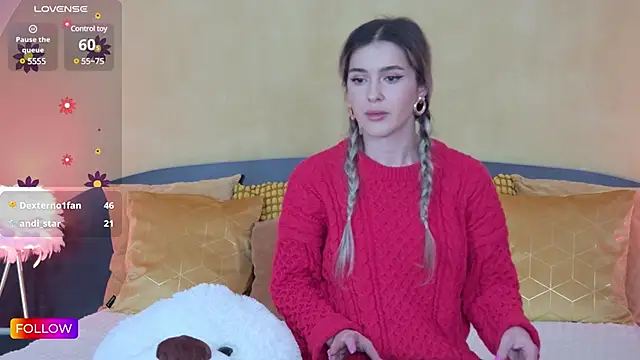 Snapshot of Sarah-Hart chatting on 02-22-25, 12:51 Sarah-Hart online show from 02-22-25, 12:51