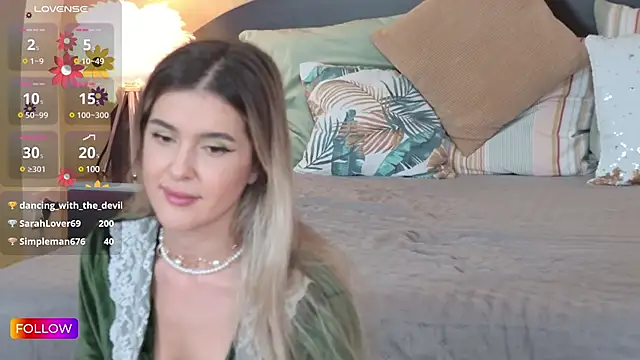 Snapshot of Sarah-Hart chatting on 03-04-25, 08:24 Sarah-Hart online show from 03-04-25, 08:24