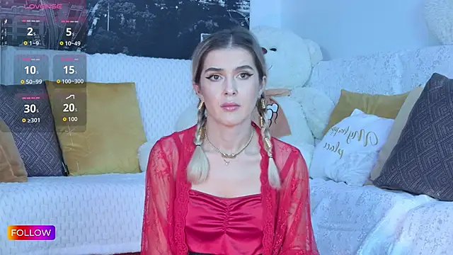 Snapshot of Sarah-Hart chatting on 11-29-25, 12:52 Sarah-Hart online show from 11-29-25, 12:52