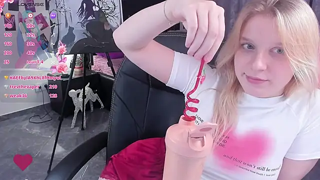 KarambaMoon online show from 01-15-25, 03:11