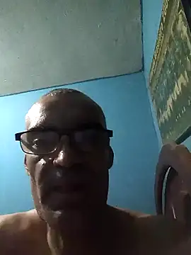 hugosafado333 online show from 12-07-24, 06:43