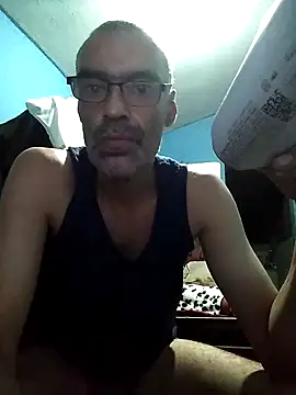 hugosafado333 online show from 02-21-25, 04:07