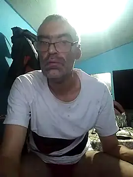 hugosafado333 online show from 03-16-25, 02:53