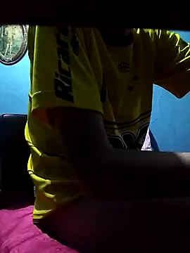 hugosafado333 online show from 09-16-25, 03:18