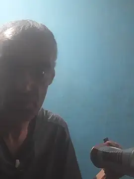 hugosafado333 online show from 09-17-25, 06:04