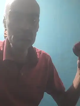 hugosafado333 online show from 10-18-25, 02:14