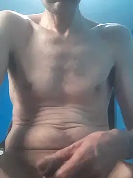 hugosafado333 online show from 12-18-25, 03:40