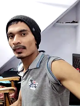 Snapshot of Habibi_big_b chatting on 12-01-24, 04:51 Habibi big b online show from 12-01-24, 04:51