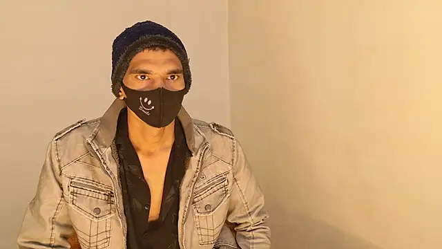 Snapshot of Habibi_big_b chatting on 01-15-26, 03:00 Habibi big b online show from 01-15-26, 03:00